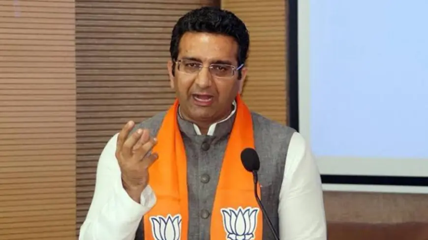 BJP's Gaurav Bhatia Clashes With Protesting Lawyers In Greater Noida Amidst Ongoing Strike